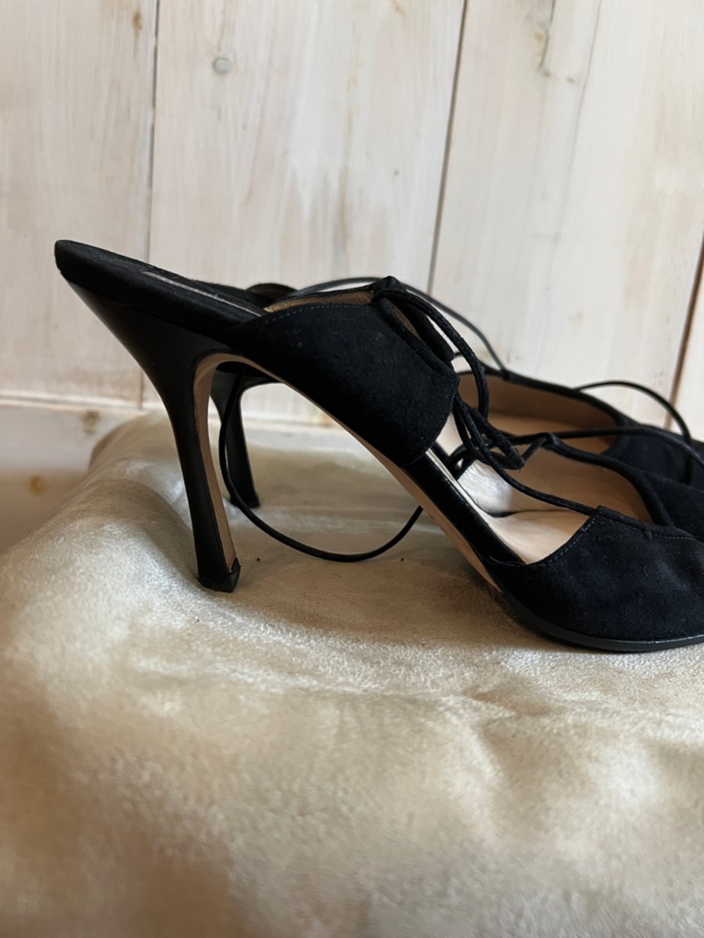 Vintage Michael Kors Black Pointed Toe Lace-Up Flats for Women - Picture 3 of 3